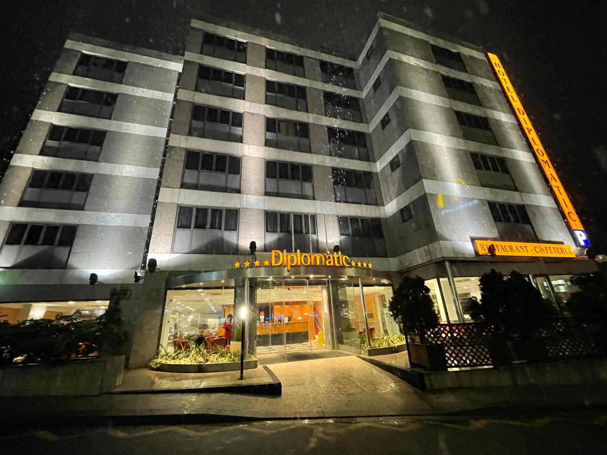 Zenit Diplomatic Hotel Andorra-a-Velha Exterior foto
